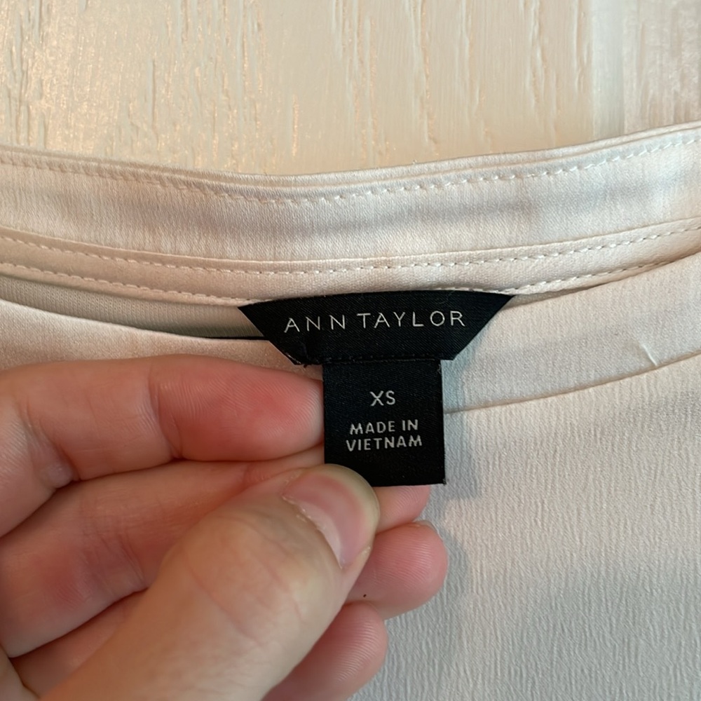 Ann Taylor Long Sleeve White Blouse XS - Picture 3 of 5